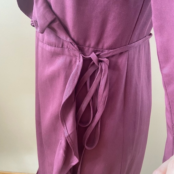 ANTHROPOLGIE mo:vint Tencel Plum Purple Ruffle Wrap Dress Size Small - Picture 11 of 16